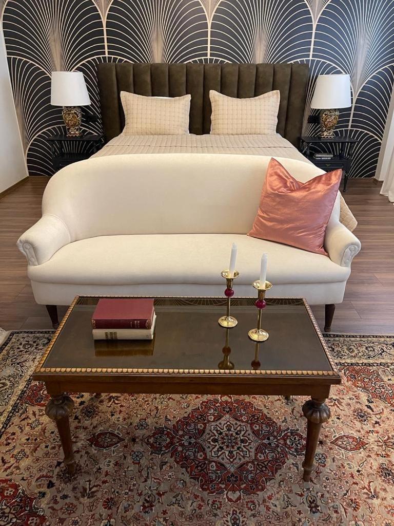 Novi'S Luxury Apartment 2 Gjirokastër 外观 照片